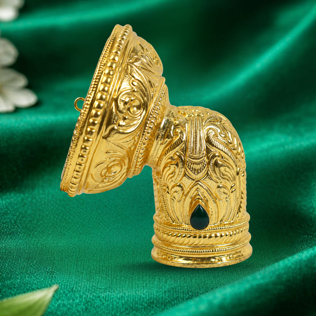 Aandal Crown – Traditional Temple Style