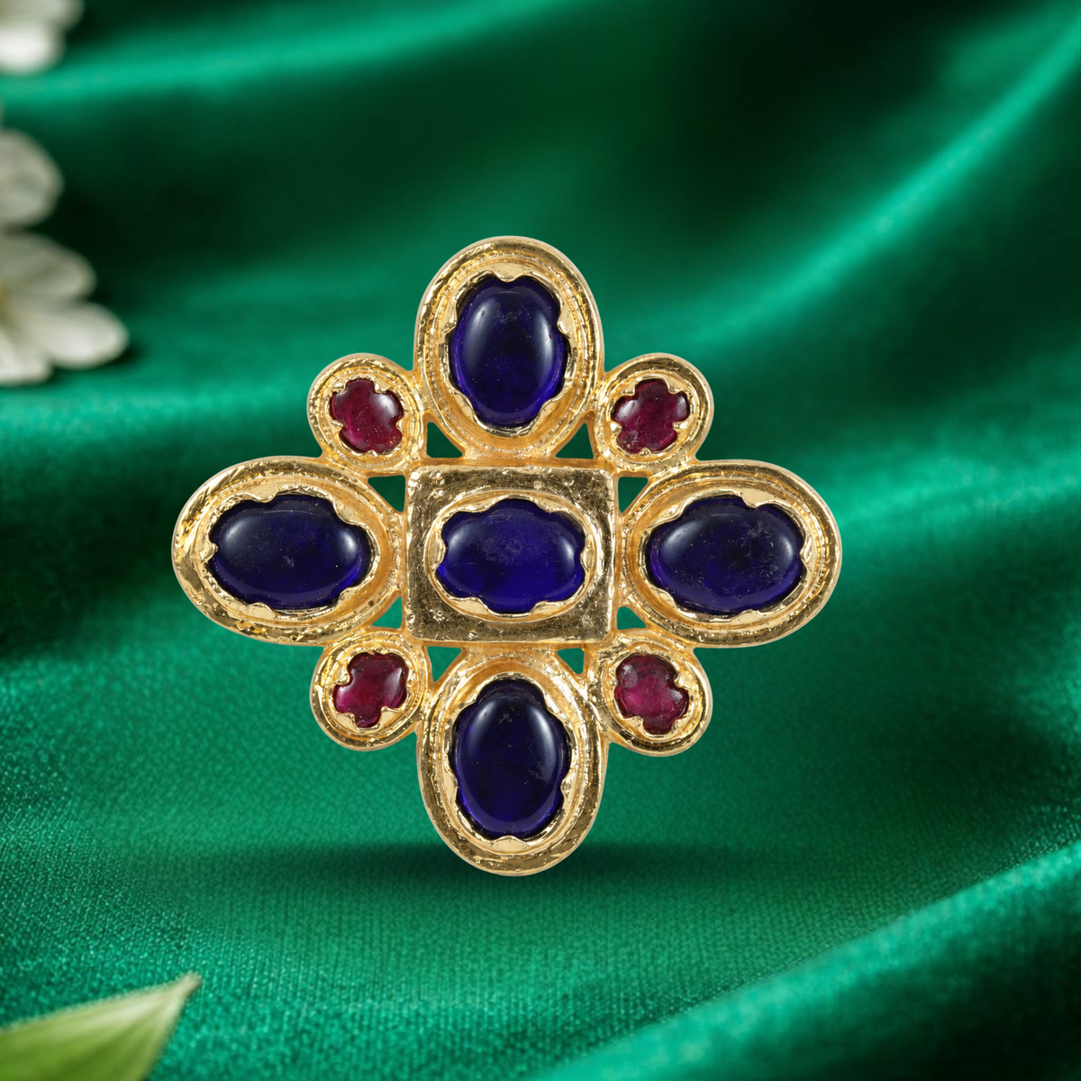 Neela Nayakam (Kousthubam) - Blue Pendant