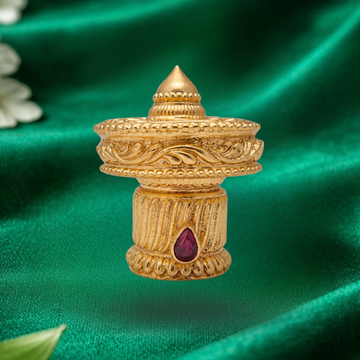 Pandian Kondai Crown