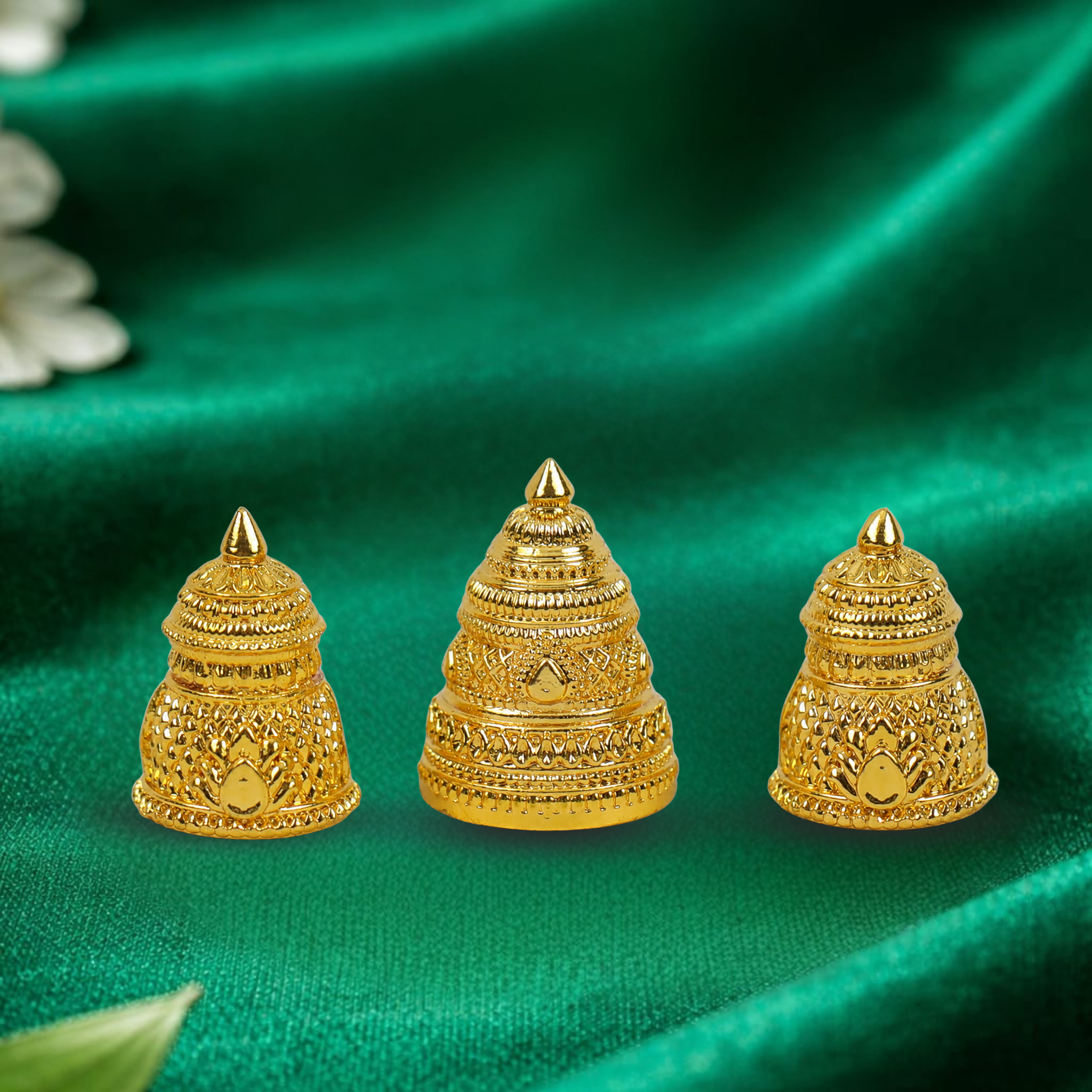 घर के मंदिर की मूर्तियों के लिए 3 मुकुट का सेट